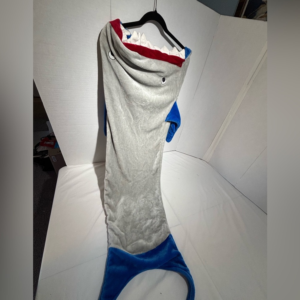 Snuggie tails shark Kids Blanket Sleeping Bag lightweight